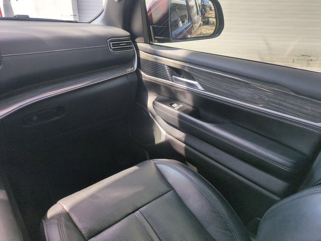 used 2022 Jeep Wagoneer car, priced at $35,113