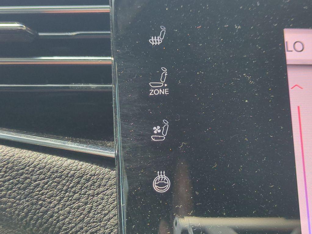 used 2022 Jeep Wagoneer car, priced at $35,113