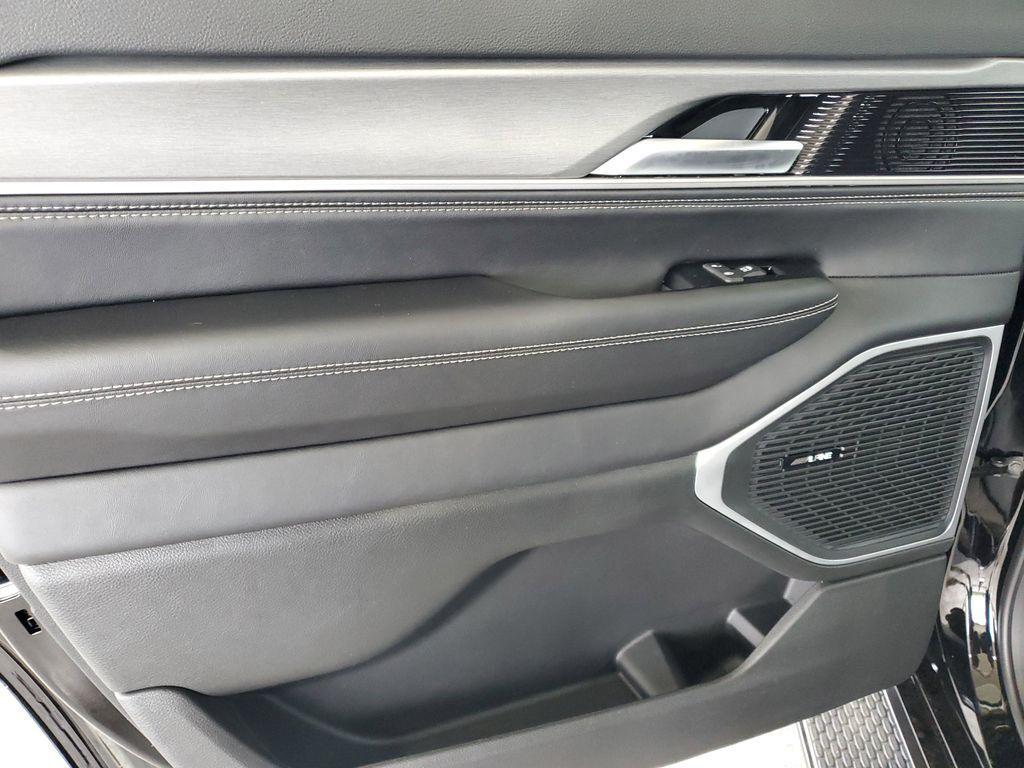 new 2026 Jeep Grand Wagoneer car, priced at $75,435