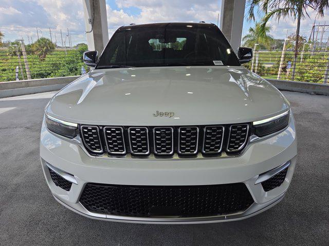 new 2025 Jeep Grand Cherokee car