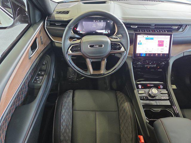 new 2025 Jeep Grand Cherokee car