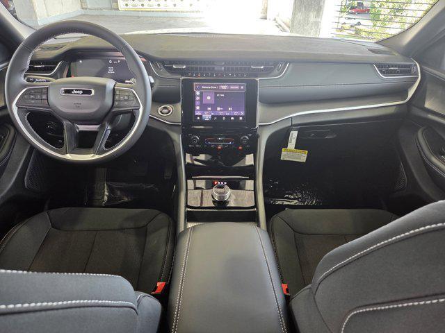 new 2025 Jeep Grand Cherokee car