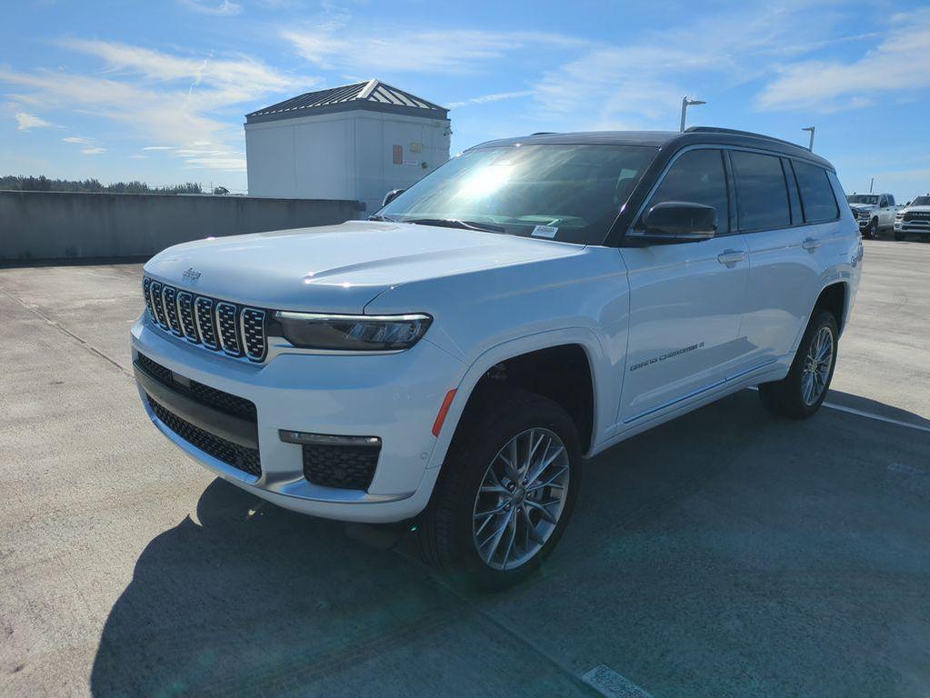 new 2025 Jeep Grand Cherokee L car, priced at $57,193