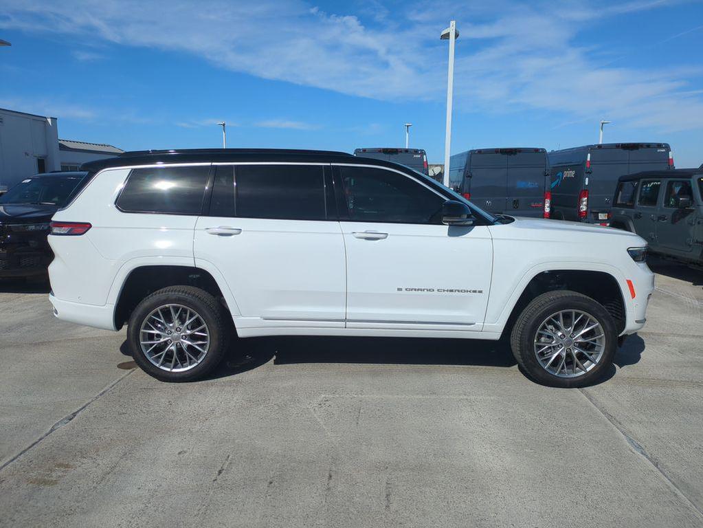 new 2025 Jeep Grand Cherokee L car, priced at $57,193