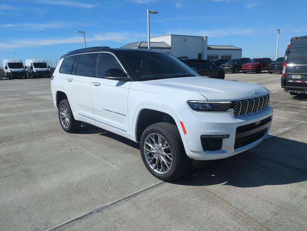 new 2025 Jeep Grand Cherokee L car, priced at $57,193