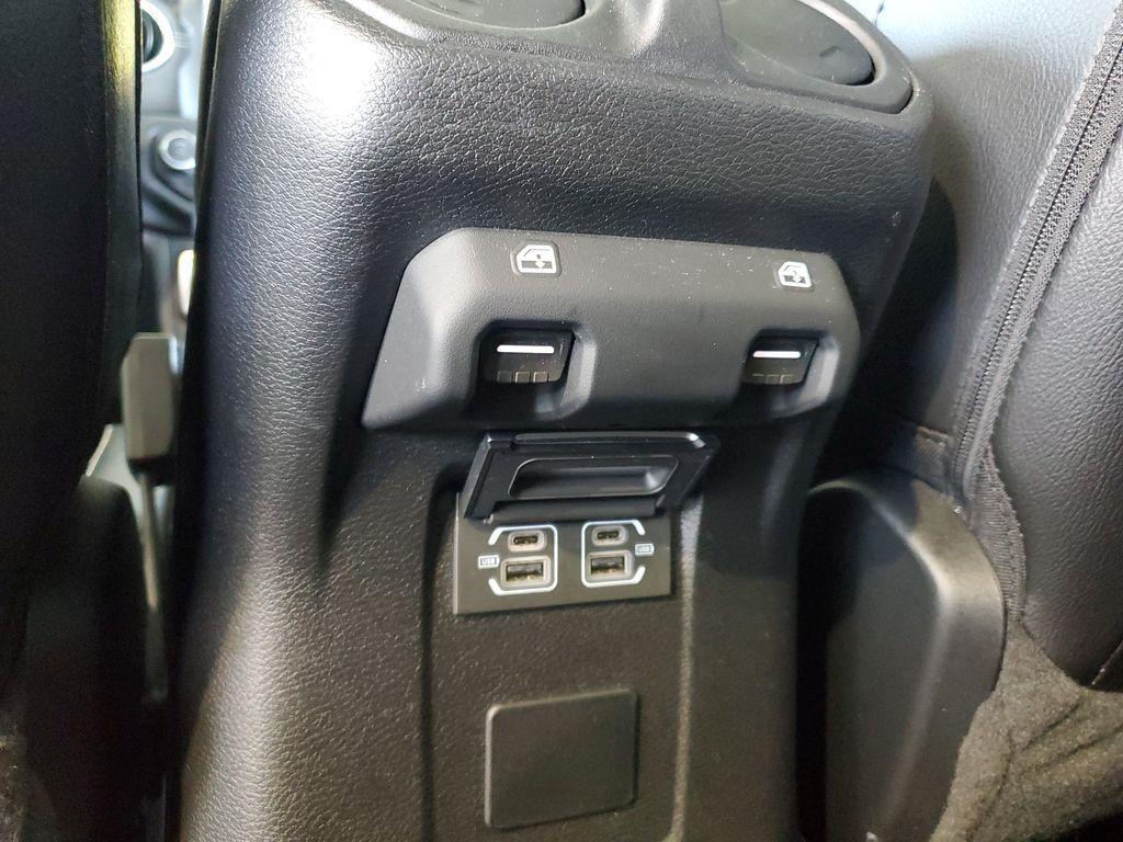used 2022 Jeep Gladiator car, priced at $27,084