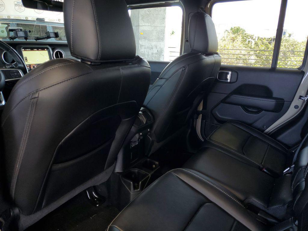 used 2022 Jeep Gladiator car, priced at $27,084