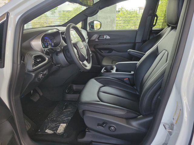 new 2026 Chrysler Pacifica car, priced at $40,605