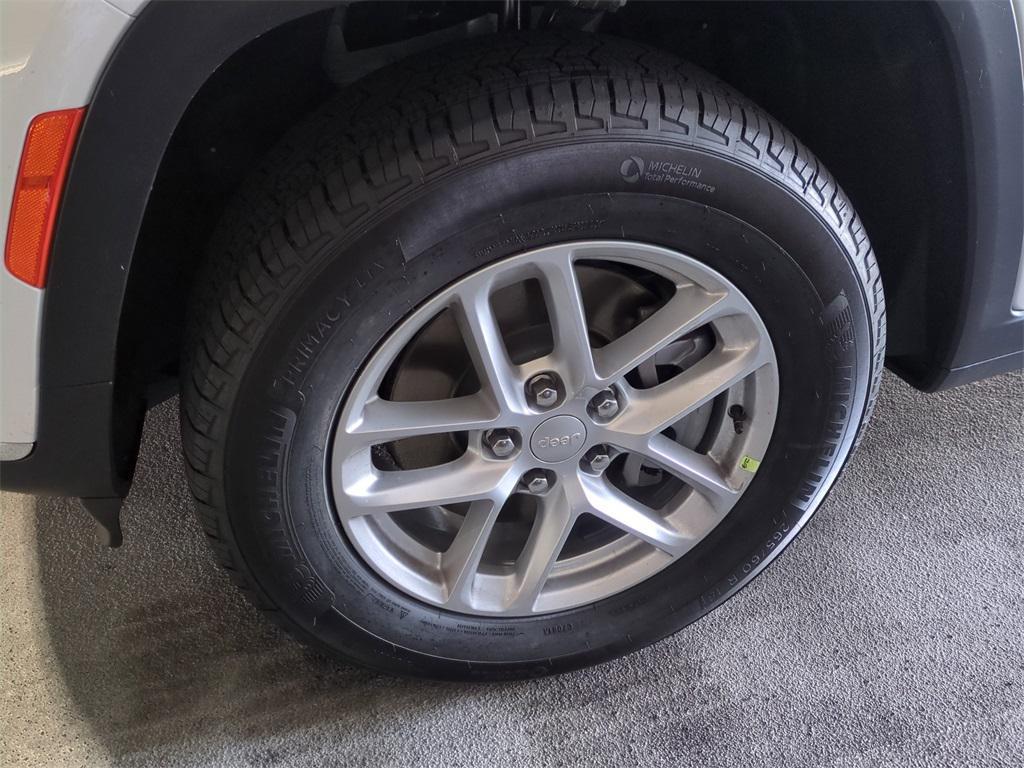 used 2021 Jeep Grand Cherokee car, priced at $13,705