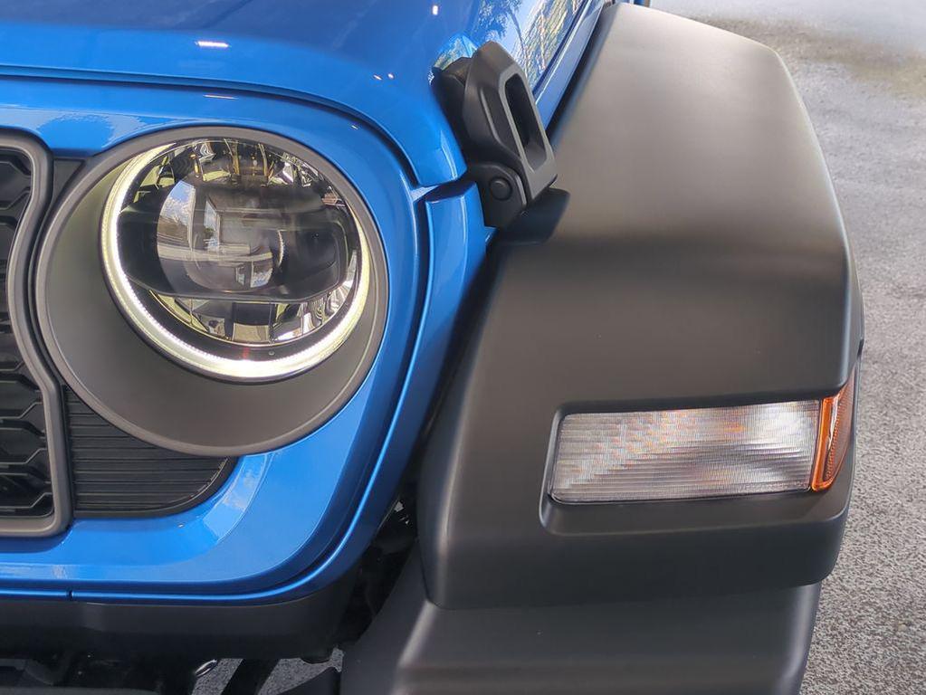 new 2026 Jeep Wrangler car, priced at $36,638