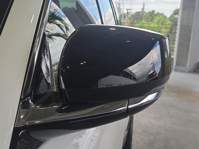 new 2025 Jeep Grand Cherokee car