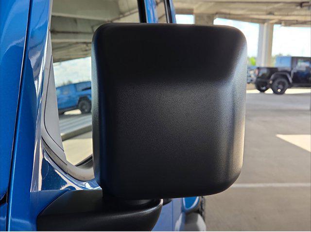 new 2025 Jeep Gladiator car