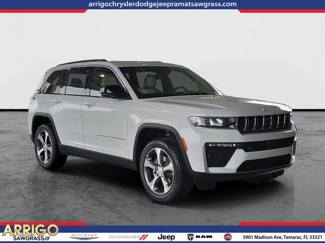 new 2026 Jeep Grand Cherokee car, priced at $43,550