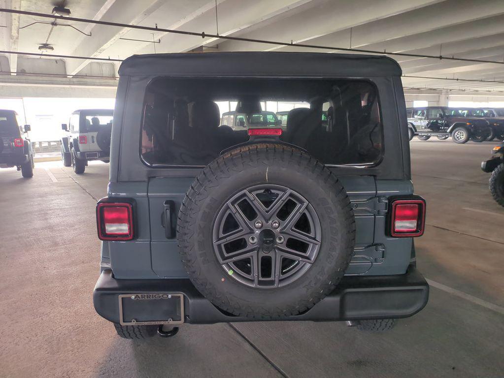 new 2026 Jeep Wrangler car, priced at $37,526