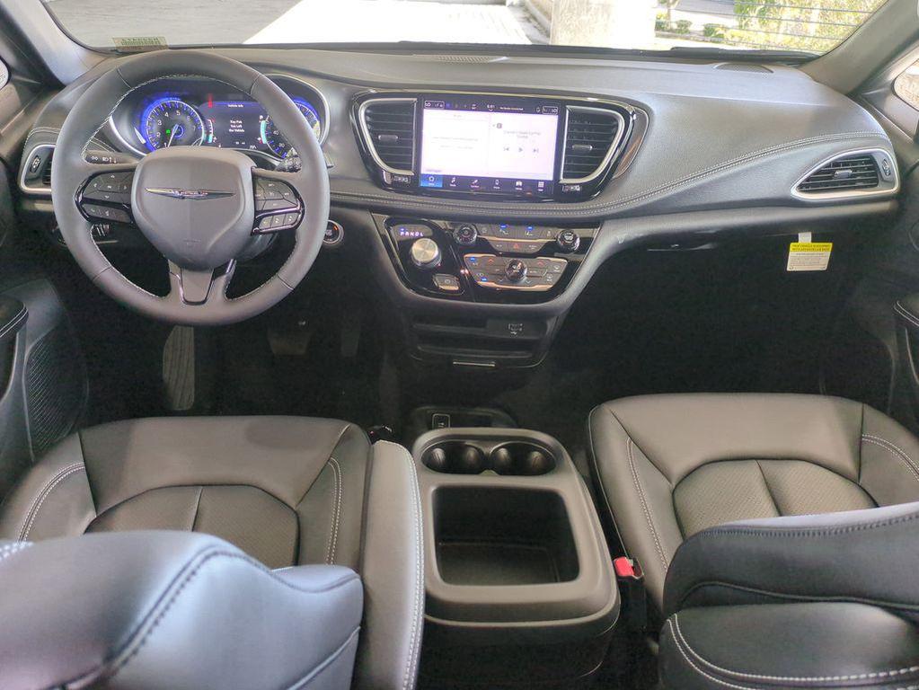 new 2026 Chrysler Pacifica car, priced at $37,421