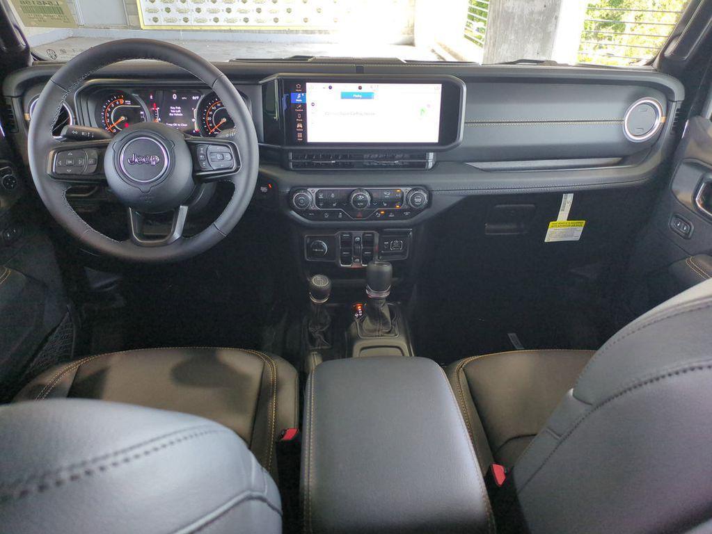 new 2025 Jeep Gladiator car, priced at $46,200