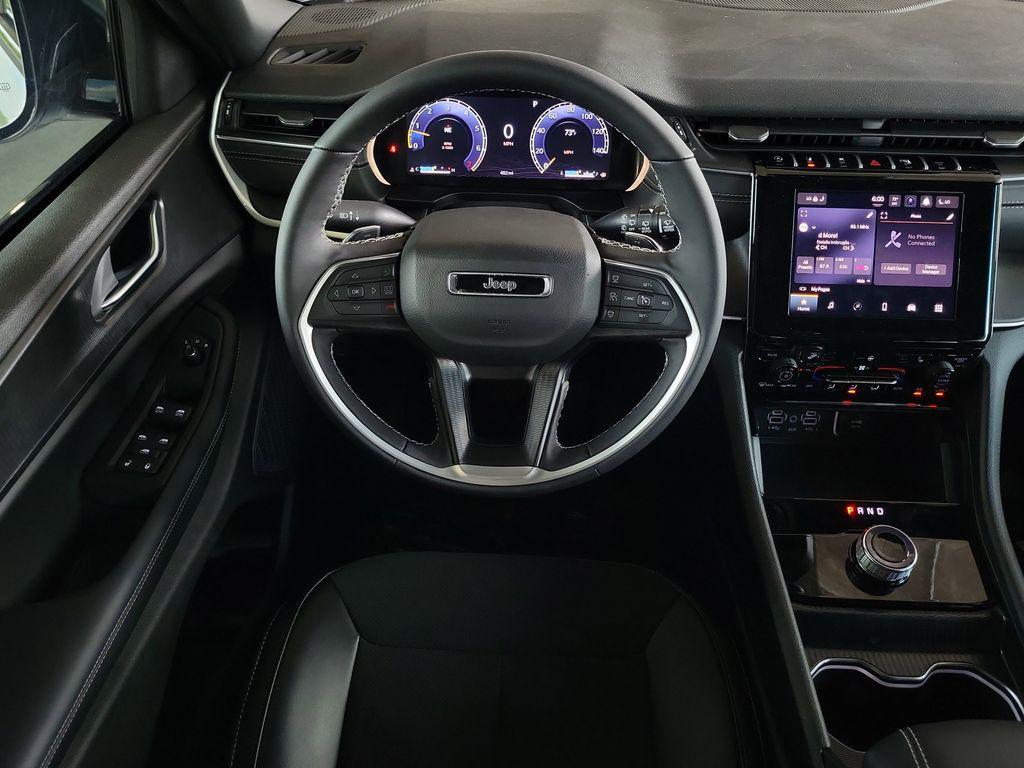 new 2025 Jeep Grand Cherokee car, priced at $35,938