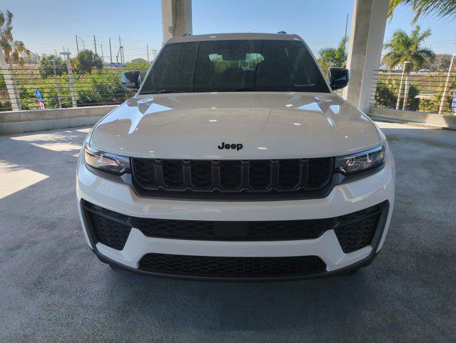 new 2026 Jeep Grand Cherokee car, priced at $43,002