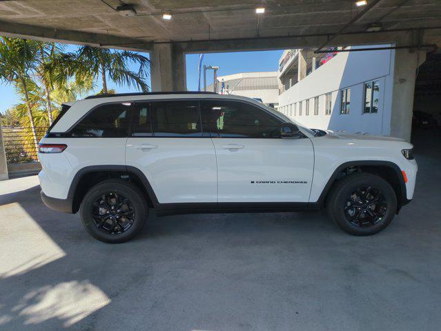 new 2026 Jeep Grand Cherokee car, priced at $43,002