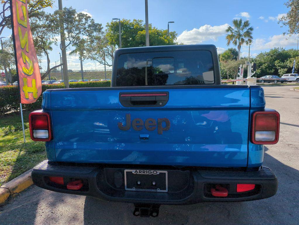 used 2022 Jeep Gladiator car, priced at $29,420