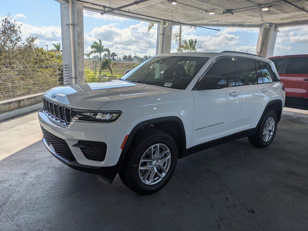 new 2025 Jeep Grand Cherokee car, priced at $28,169
