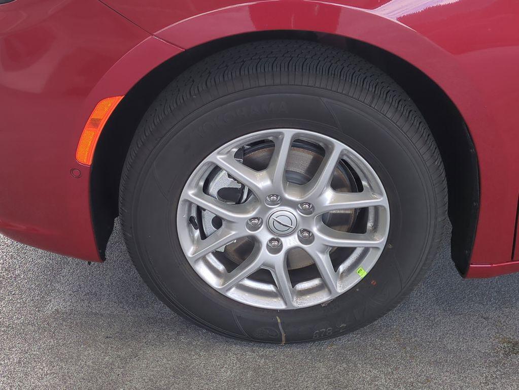 new 2026 Chrysler Pacifica car, priced at $36,932