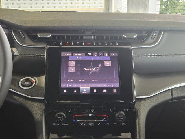 new 2025 Jeep Grand Cherokee L car