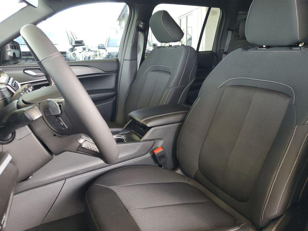 new 2026 Jeep Grand Cherokee car, priced at $37,499