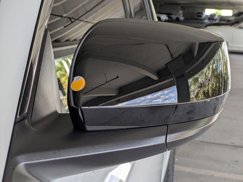 new 2025 Jeep Grand Cherokee car, priced at $29,603