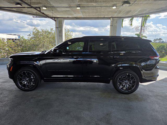 new 2025 Jeep Grand Cherokee L car