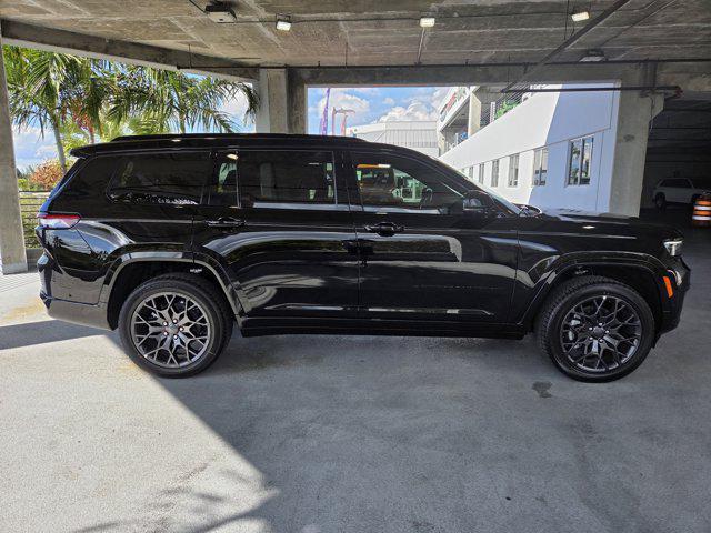 new 2025 Jeep Grand Cherokee L car