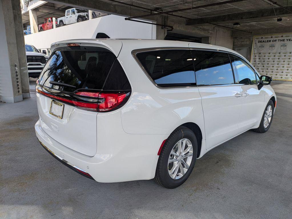 new 2026 Chrysler Pacifica car, priced at $35,558