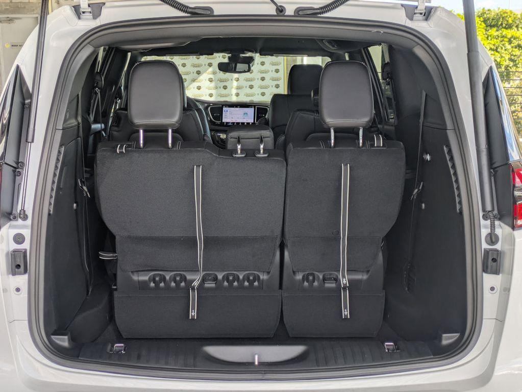 new 2026 Chrysler Pacifica car, priced at $35,558