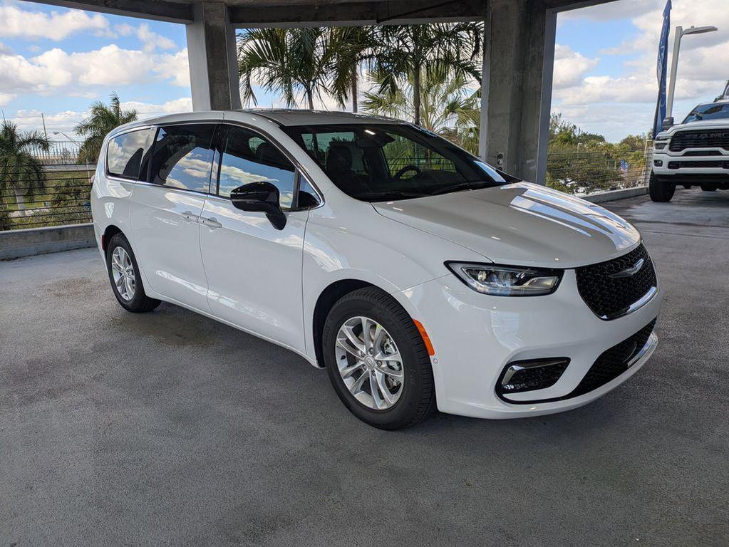 new 2026 Chrysler Pacifica car, priced at $35,558