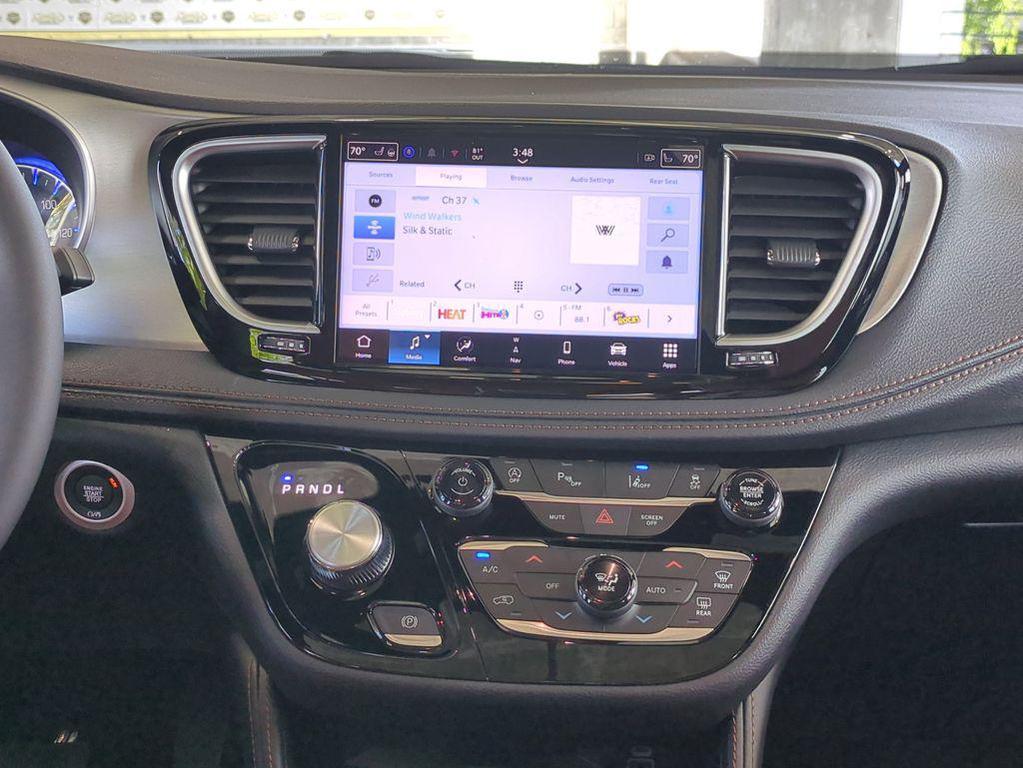 new 2026 Chrysler Pacifica car, priced at $48,377