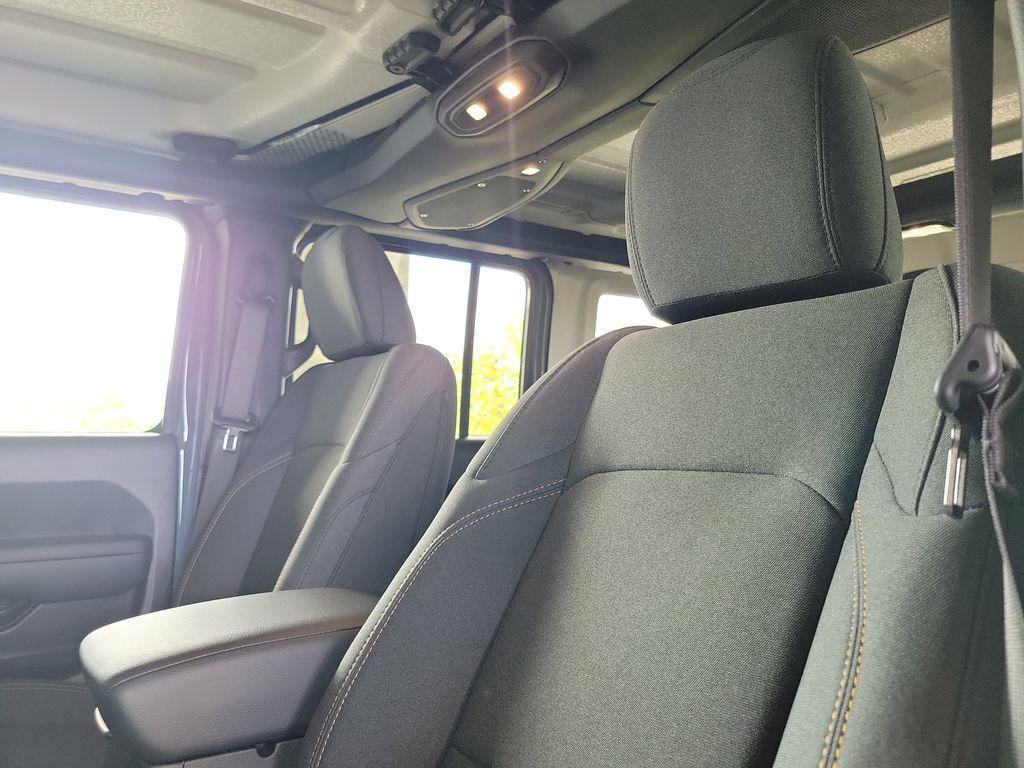 new 2026 Jeep Wrangler car, priced at $47,606