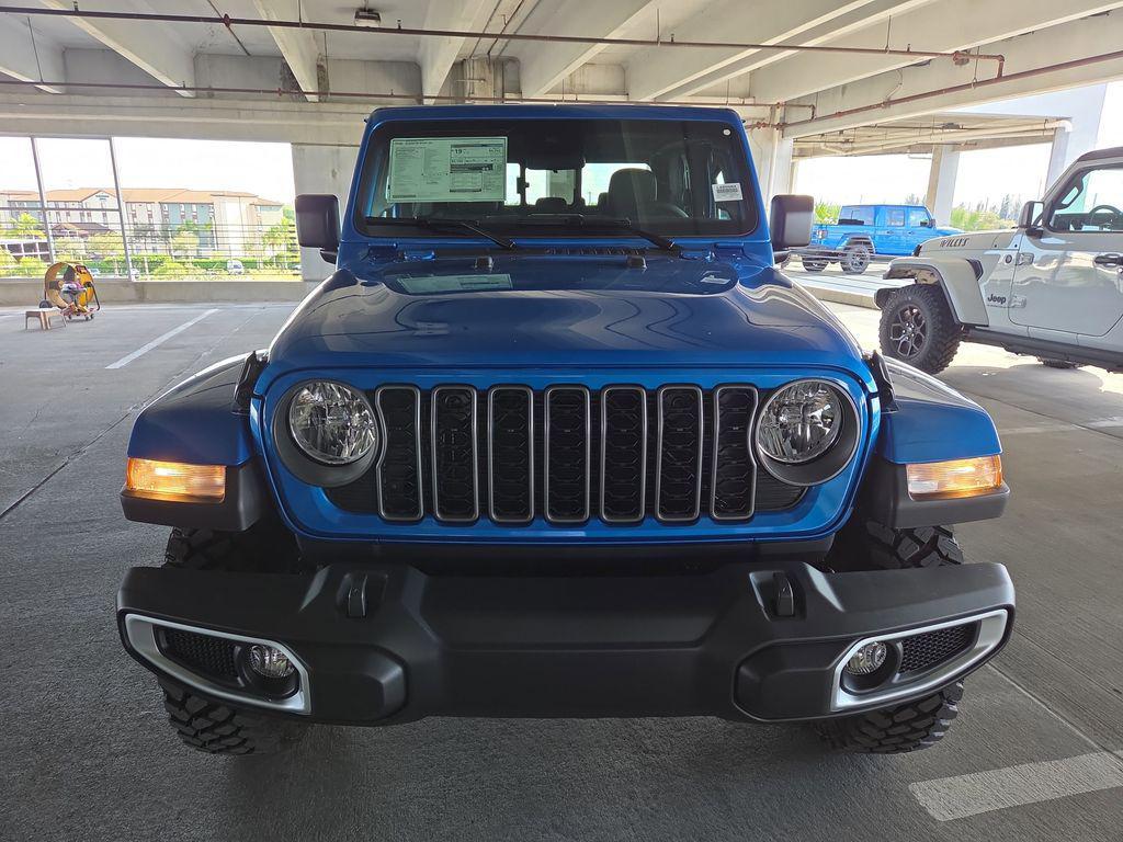 new 2025 Jeep Gladiator car, priced at $46,200