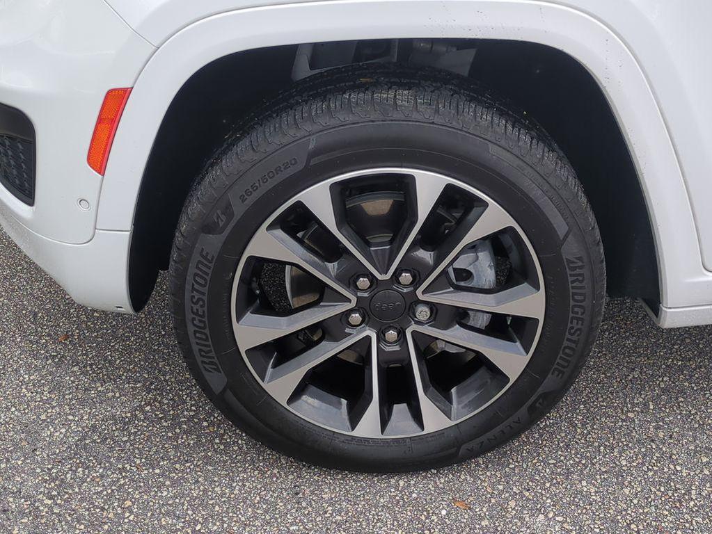 used 2021 Jeep Grand Cherokee L car, priced at $25,999