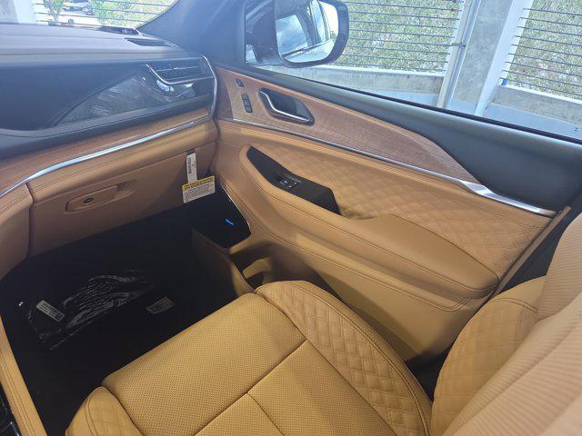 new 2025 Jeep Grand Cherokee car