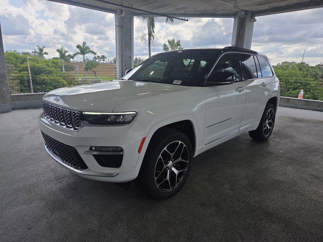 new 2025 Jeep Grand Cherokee car