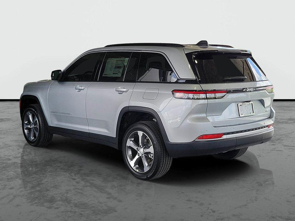 new 2026 Jeep Grand Cherokee car, priced at $43,523