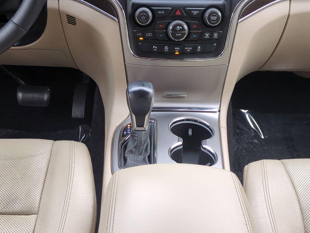 used 2018 Jeep Grand Cherokee car, priced at $11,504