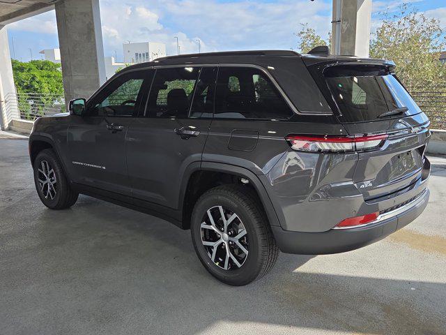 new 2025 Jeep Grand Cherokee car