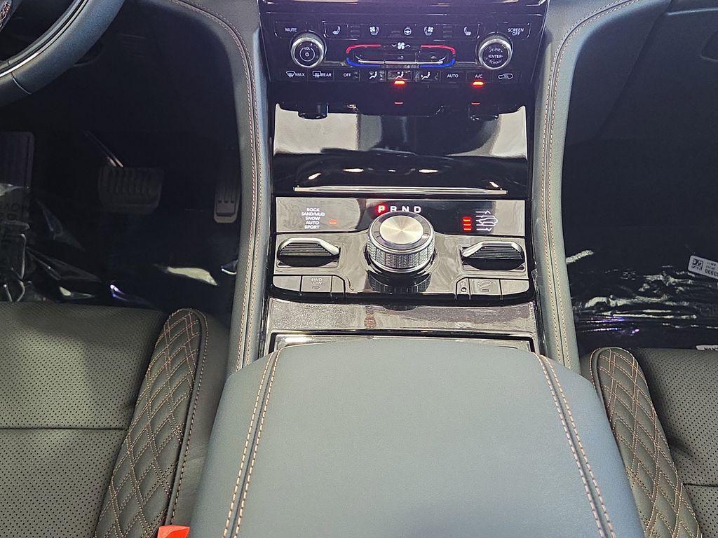 new 2025 Jeep Grand Cherokee car, priced at $61,318