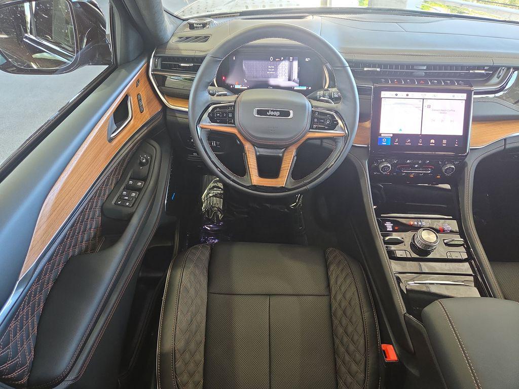 new 2025 Jeep Grand Cherokee car, priced at $61,318