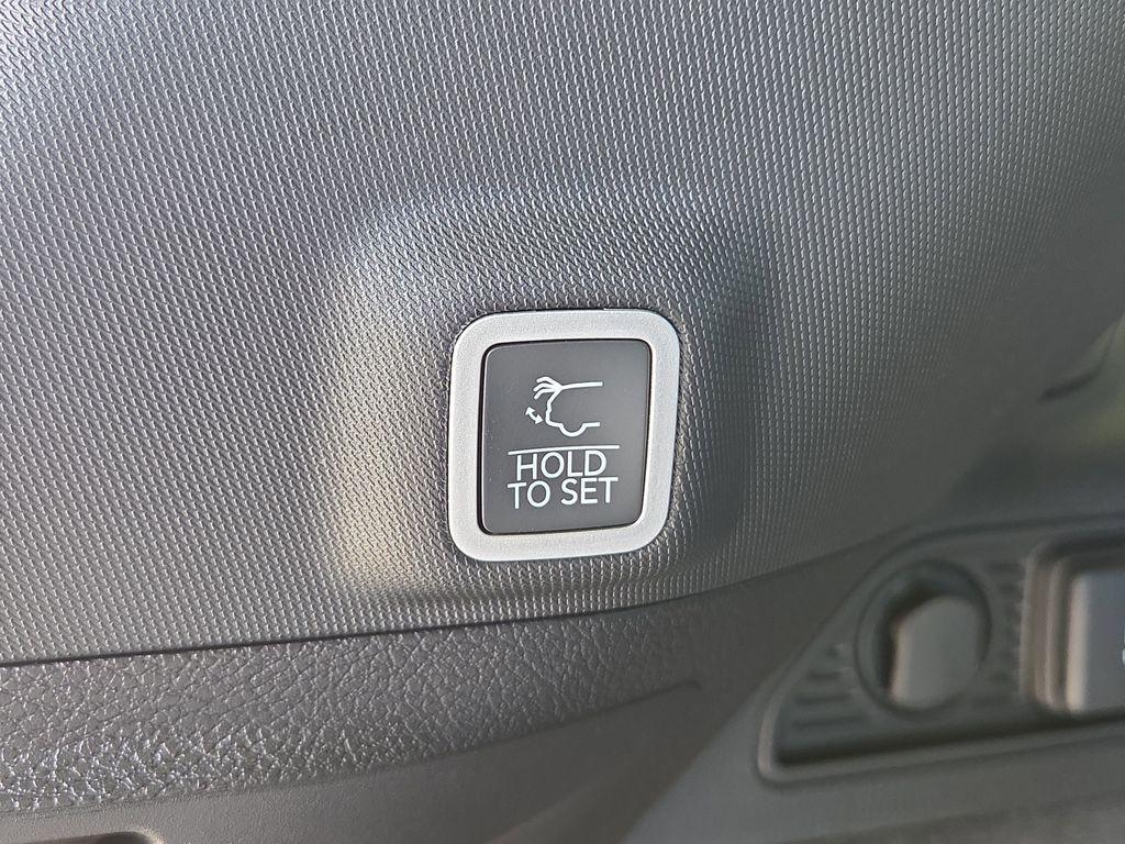 new 2025 Jeep Grand Cherokee car, priced at $61,318