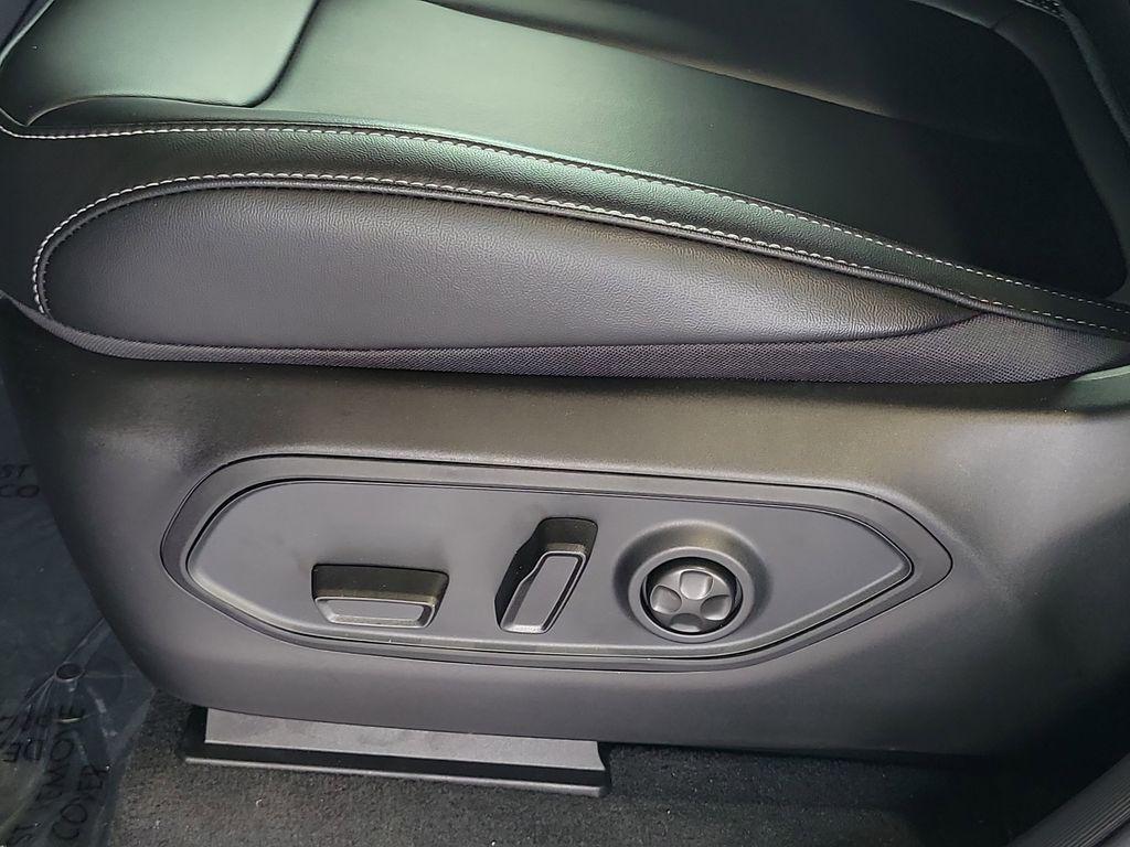 new 2026 Jeep Grand Cherokee car, priced at $43,551