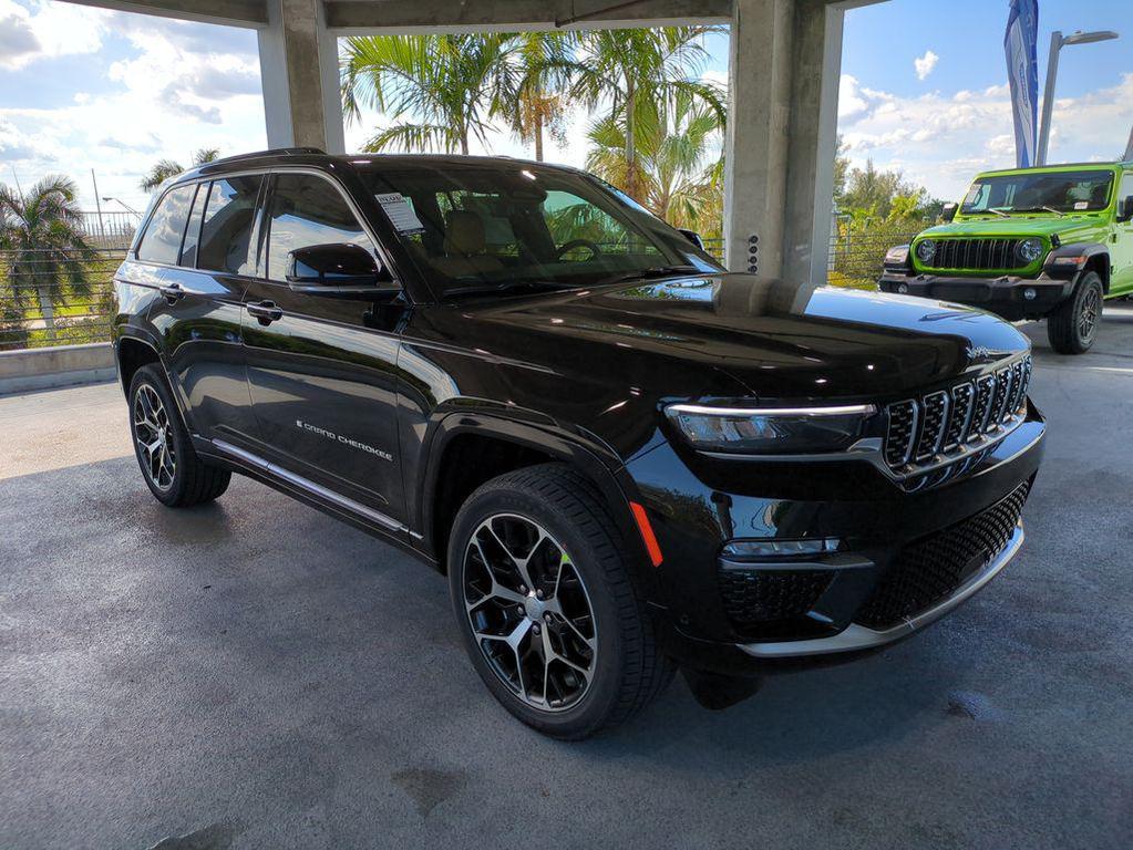 new 2025 Jeep Grand Cherokee car, priced at $57,516