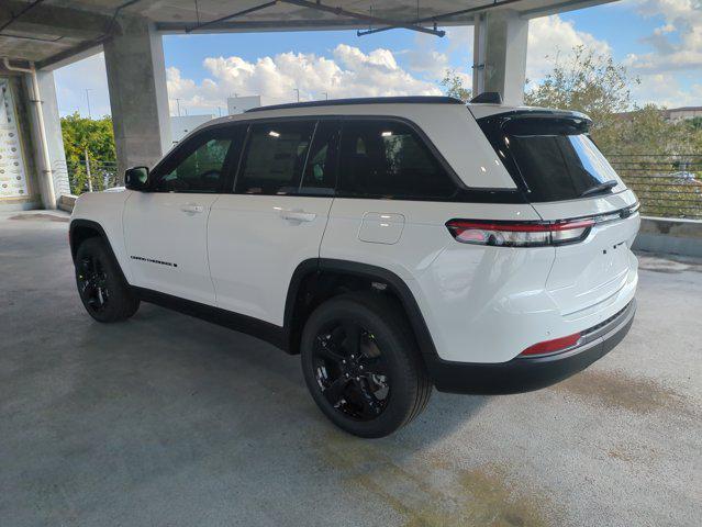 new 2026 Jeep Grand Cherokee car, priced at $43,604