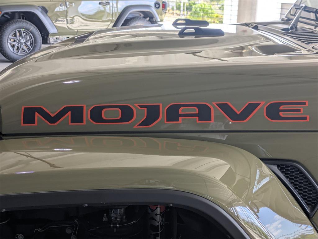 new 2025 Jeep Gladiator car, priced at $51,821